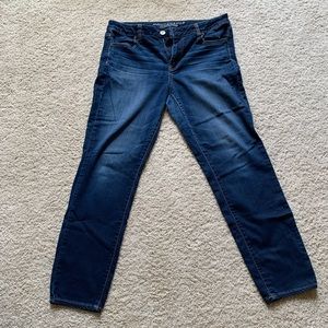 American Eagle High-Rise Jegging